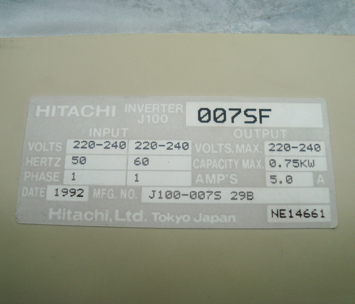 Typenschild J100-007SF