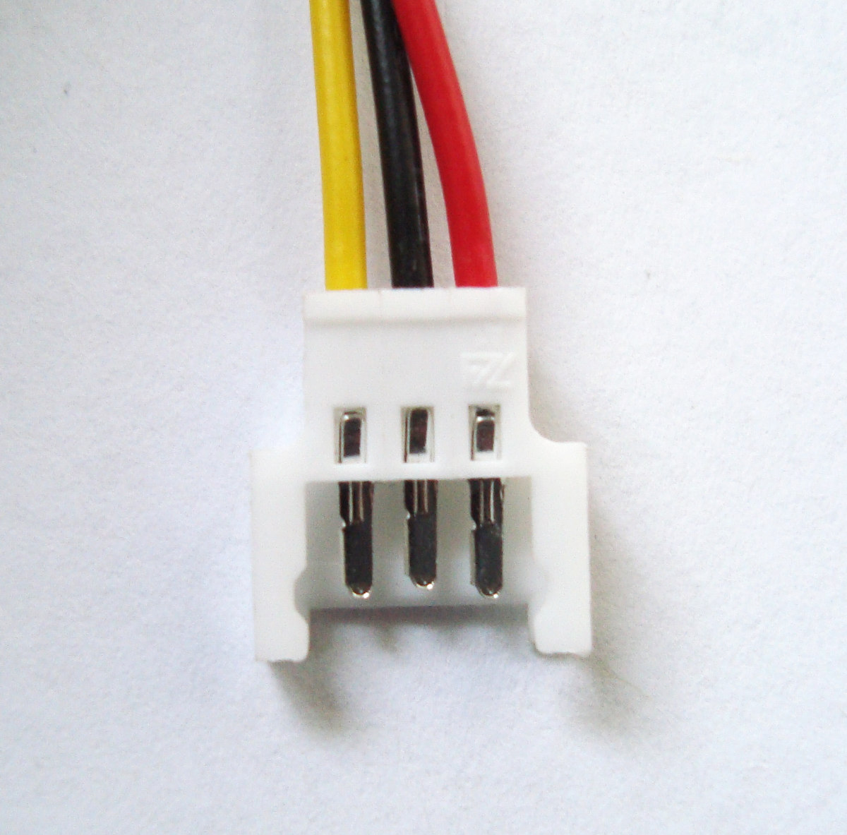 Stecker Mca Fan MMF-04C24DS-MCA Aus Deutschland
